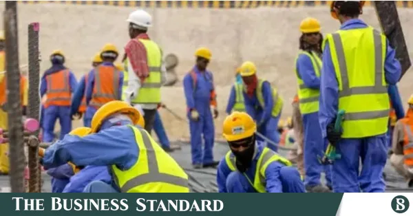 Experts warn of AI and automation risks to Bangladesh labour market